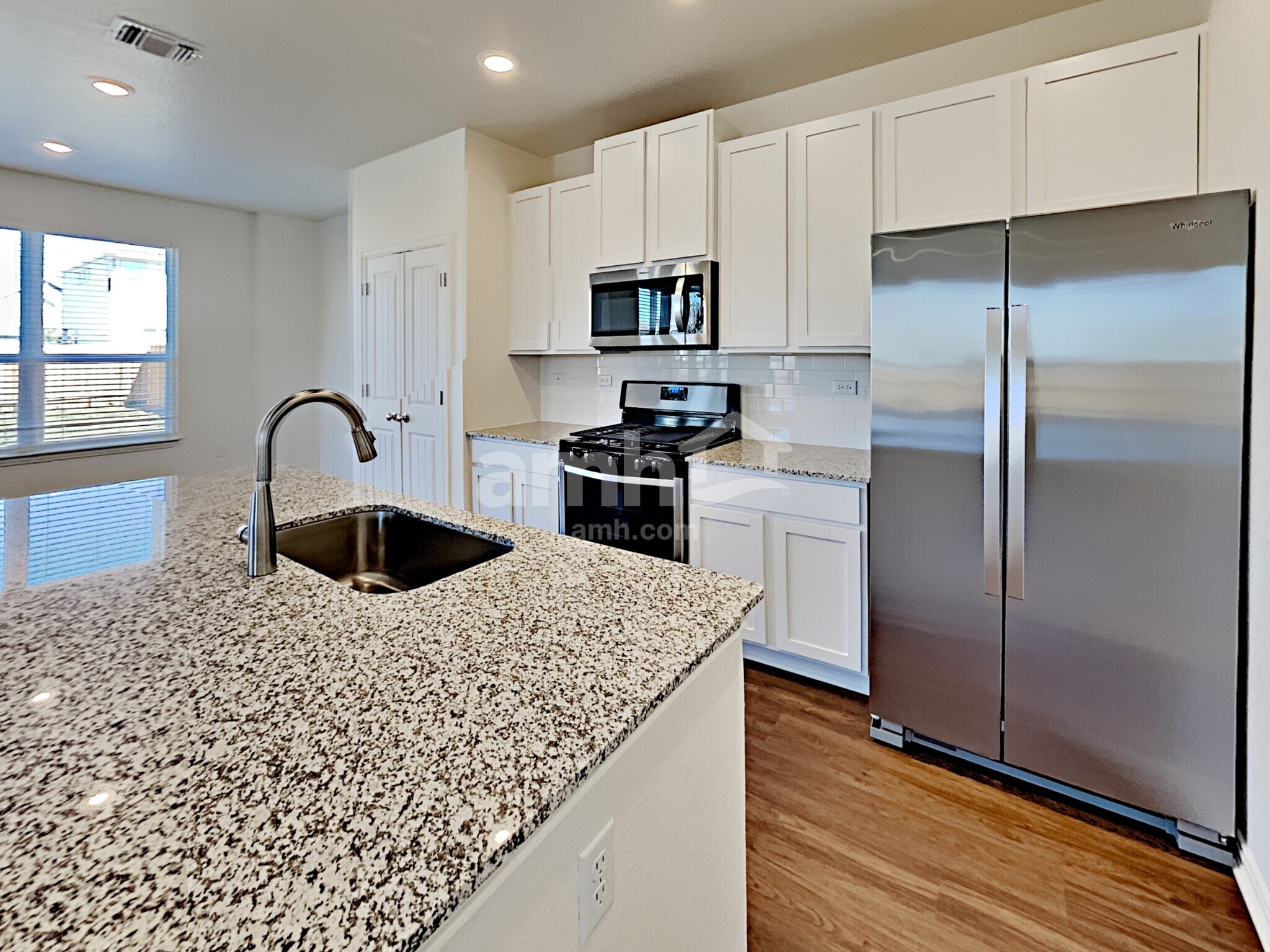 Building Photo - 2709 Meadowood Heights