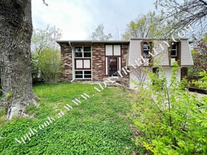 Building Photo - Cozy 4 Bedroom 3 Bath in Olathe-Coming SOON!!