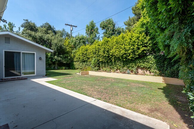 Building Photo - 4823 Viro Rd