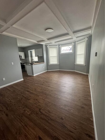 Building Photo - 2600 Melrose Ave