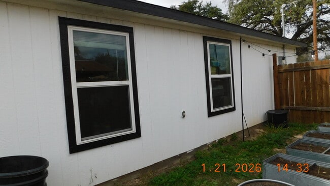 Building Photo - 225 Virginia St