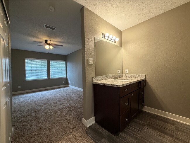 Building Photo - 2611 Grants Lake Blvd