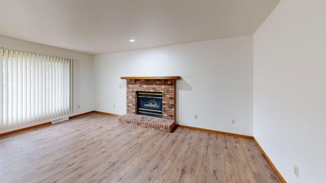 Building Photo - 1209 W Wausau Ave