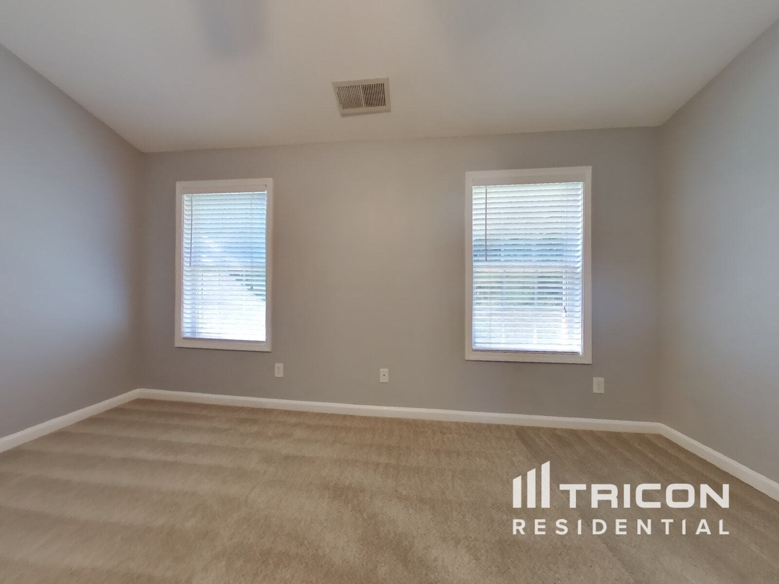 Building Photo - 341 Rosemont Ct