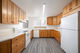 Building Photo - 8737 Lake Murray Blvd