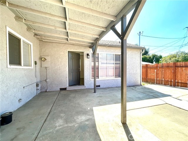 Building Photo - 1329 N Sultana Ave
