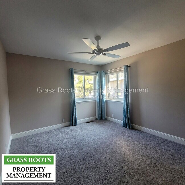 Building Photo - 12061 Lake Wildwood Dr