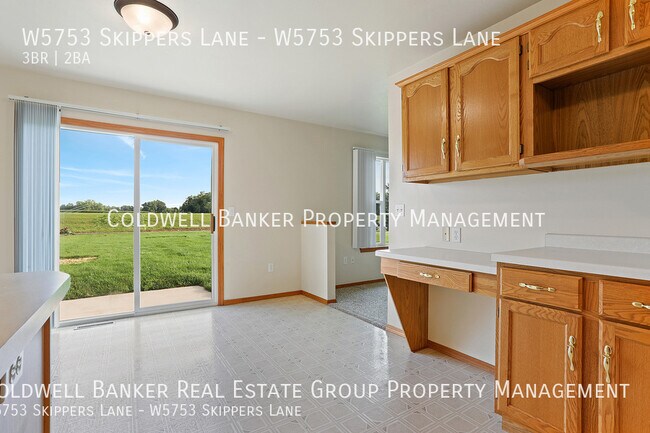 Building Photo - W5753 Skippers Ln