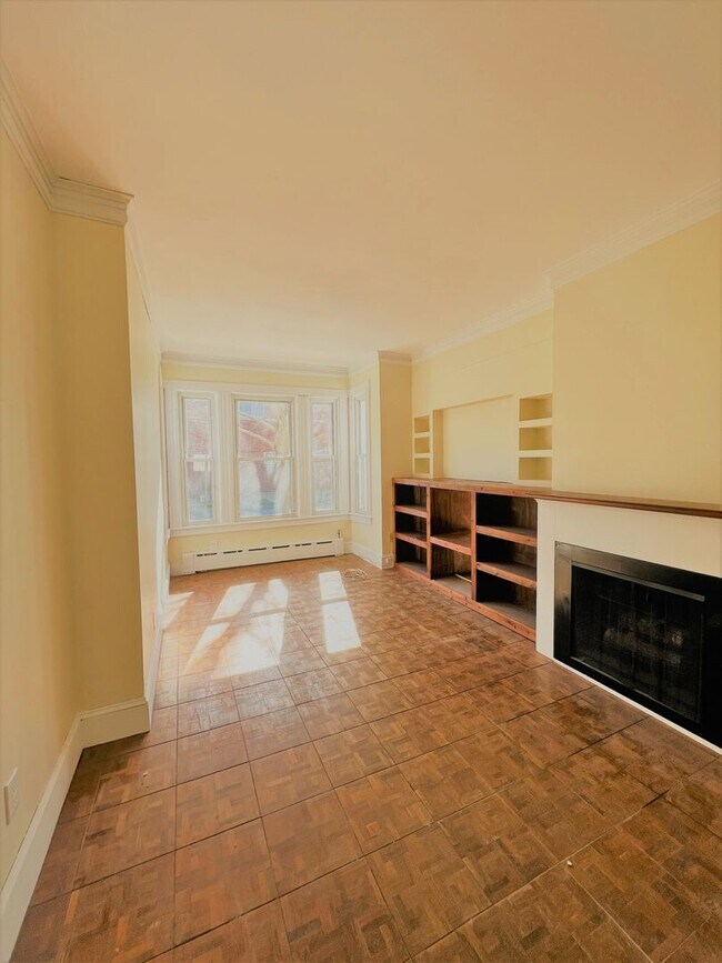 Primary Photo - 614-614 Tyler St