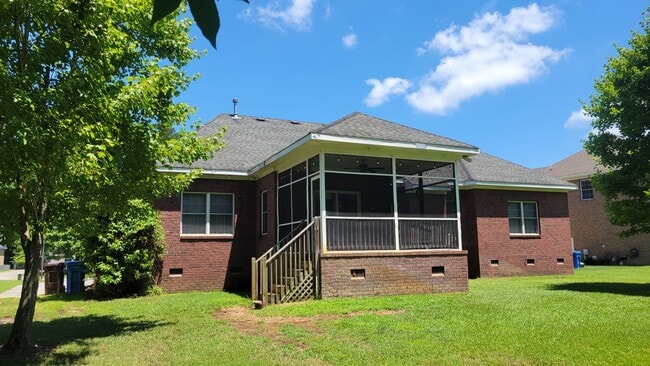Building Photo - Glen Abbey