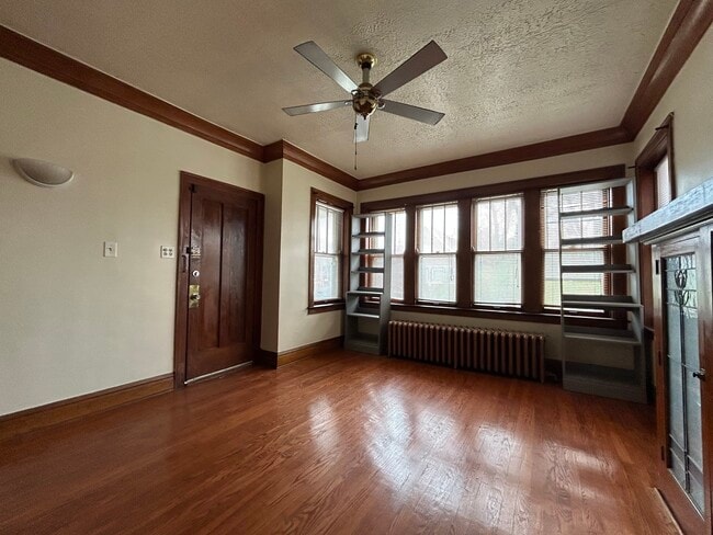 Building Photo - 6938 S Campbell Ave