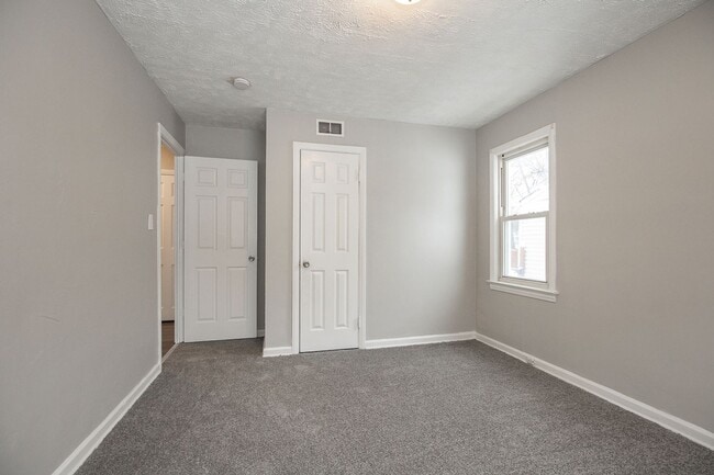 Building Photo - NEWLY RENOVATED! 3 BED, 1 BATH BEAUTIFUL SINGLE-FAMILY HOME IN CLEVELAND!