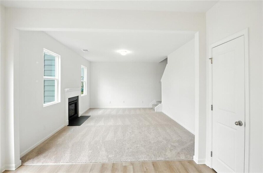 Building Photo - 233 Bloomfield Cir