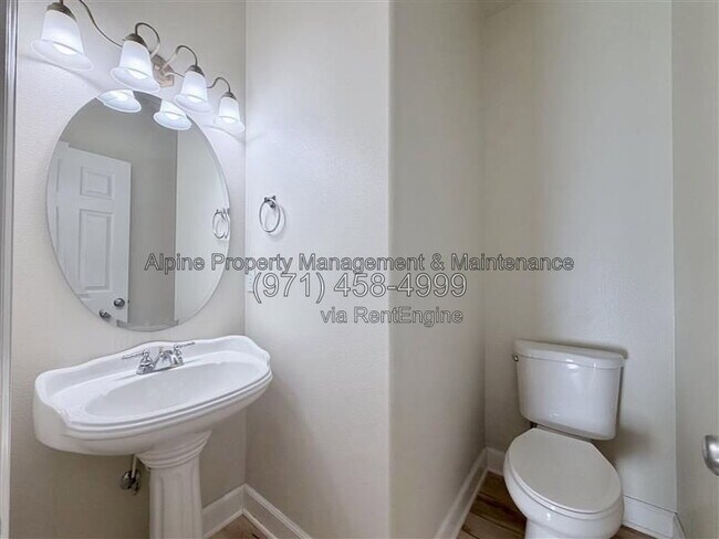 Building Photo - 13592 SW Mapleview Ln