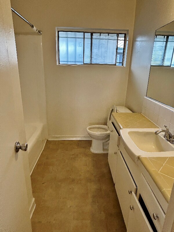 Building Photo - 1538 Detroit St