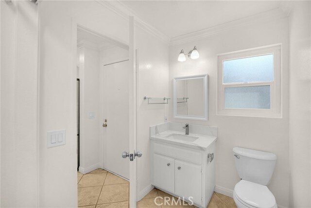 Building Photo - 307 N Singingwood St
