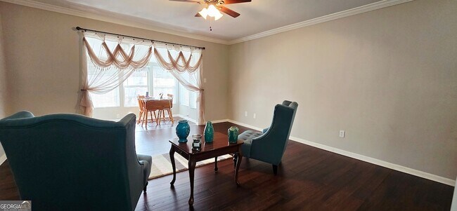 Building Photo - 5151 Roswell Rd