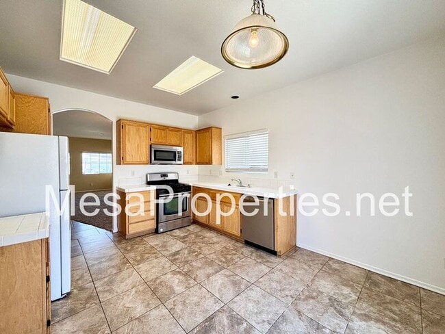Building Photo - 15219 Hallmark Ln