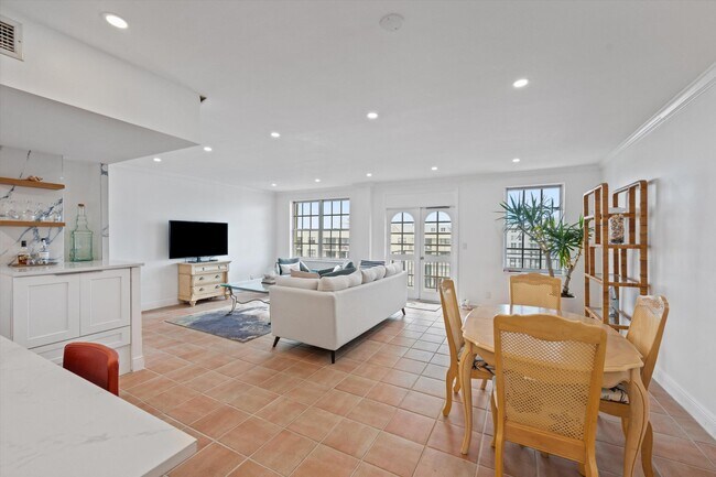 Building Photo - 3475 S Ocean Blvd