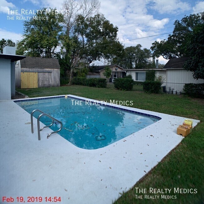 Building Photo - 619 Santa Fe Ln