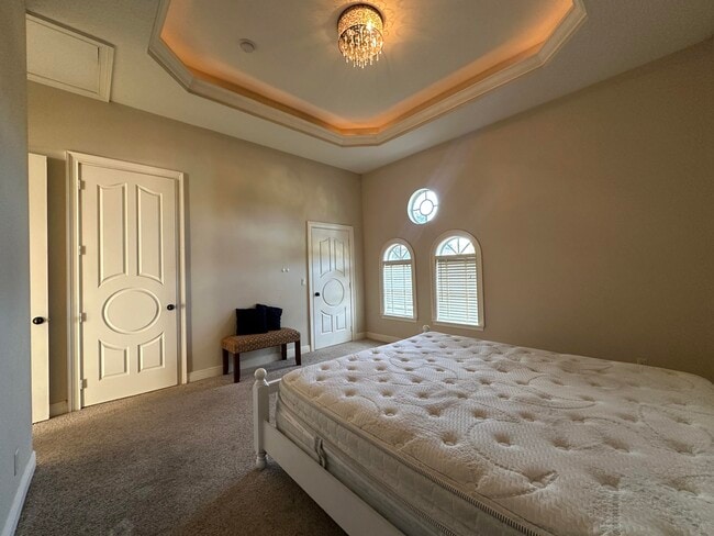 Building Photo - 476 SW Squire Johns Ln