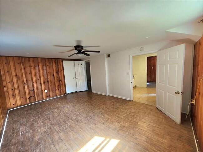 Building Photo - 2497 N Druid Hills Rd NE
