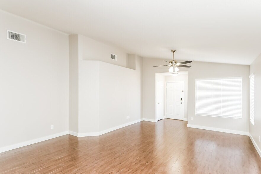 Building Photo - 964 Moore Oaks Ct