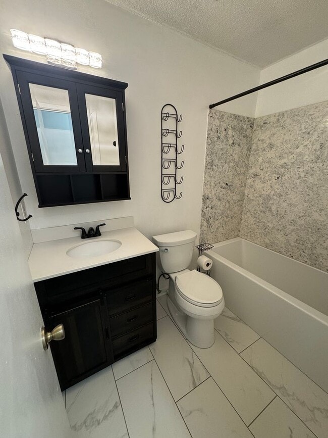 Building Photo - Available July!