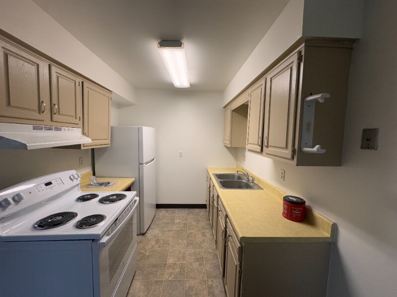 Building Photo - 426 N Church St