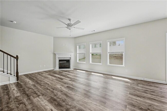 Building Photo - 290 Fox Crk Dr