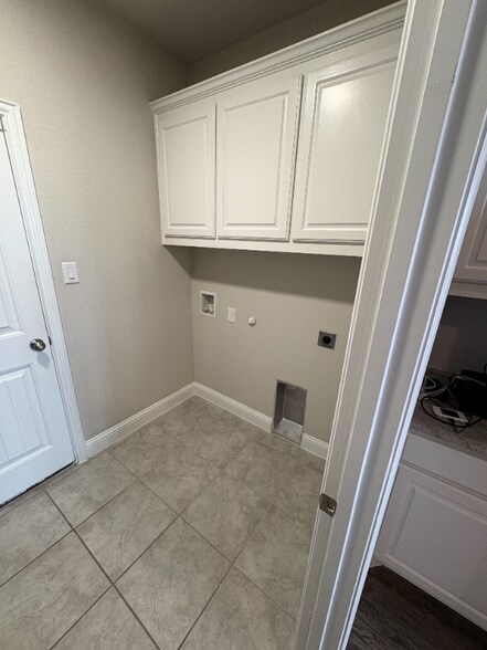 Building Photo - 2634 Byrd Ranch Rd