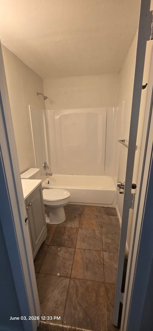 Building Photo - 3 bedroom 1 bath