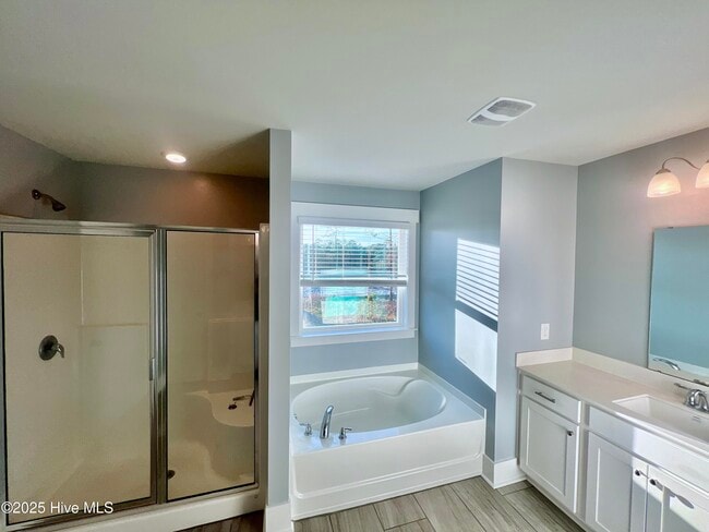 Building Photo - 111 Ballantine Grv Ln