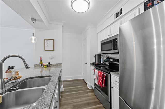 Building Photo - 5927 E University Blvd