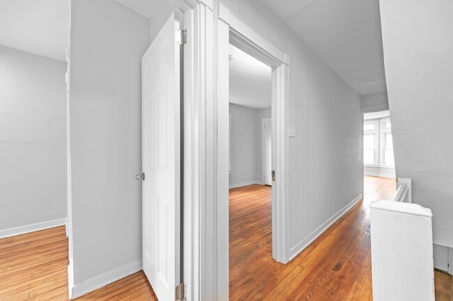 Building Photo - 378 N Evans St