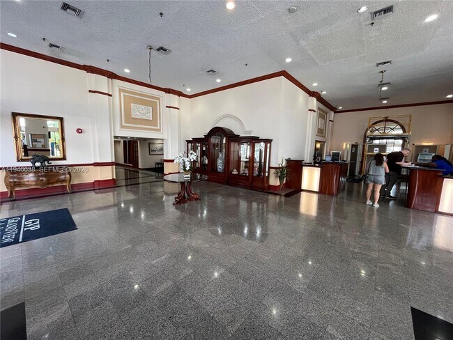 Building Photo - 7601 E Treasure Dr