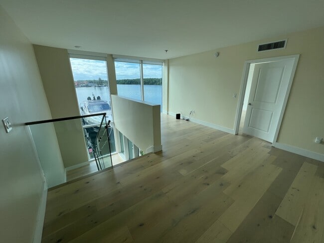 Building Photo - 400 Sunny Isles Blvd