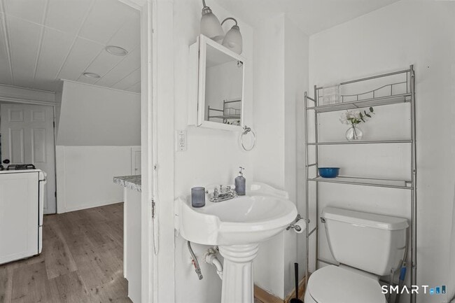 Building Photo - 316 Wilson St