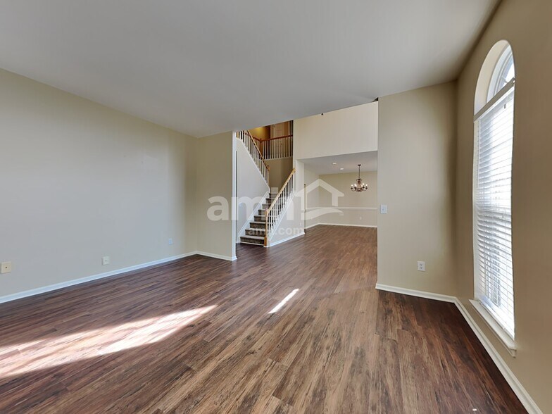 Building Photo - 2943 Glen Echo Ct