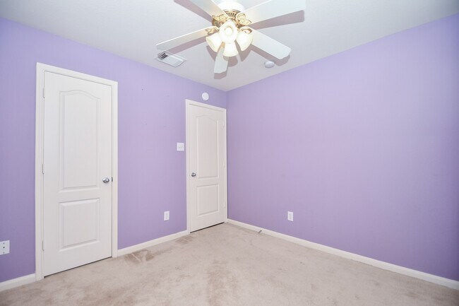 Building Photo - 16211 Cole Bridge Ln