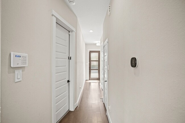 Building Photo - 10936 Keaton Landing Dr