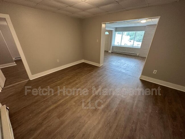 Building Photo - 6 Reese Ave