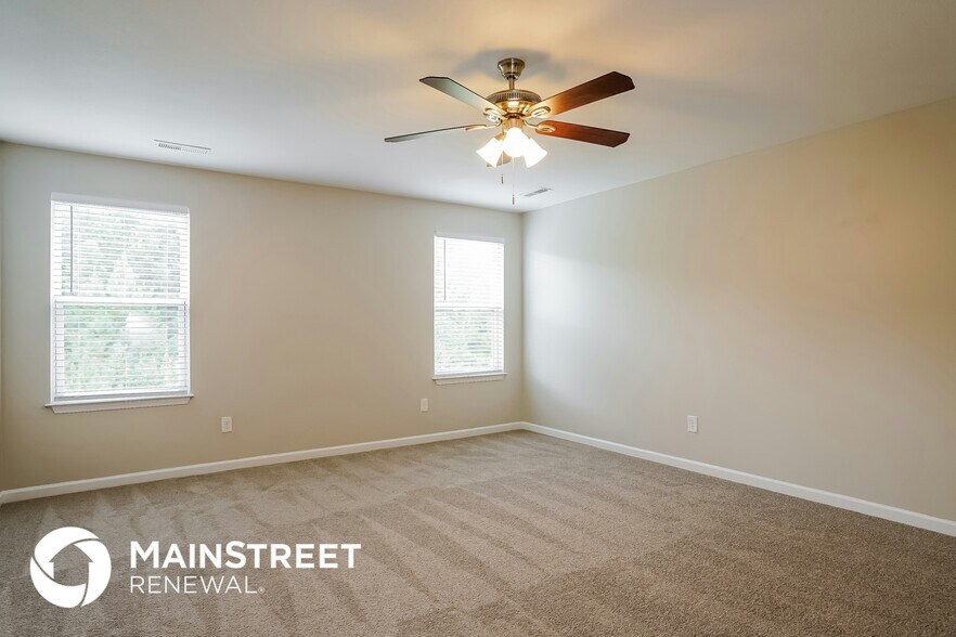 Building Photo - 4006 Glennstone Dr