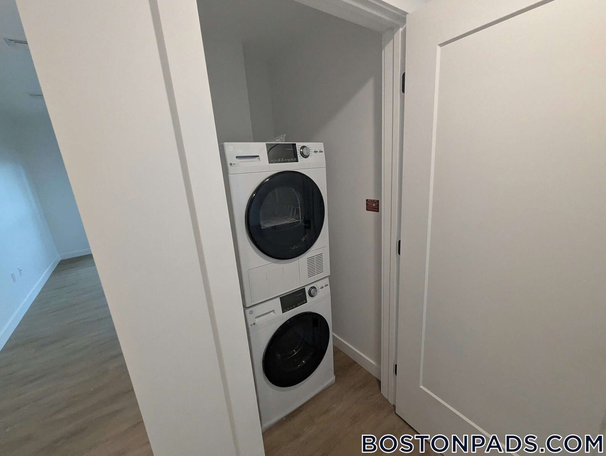 Building Photo - 199 Gardner St