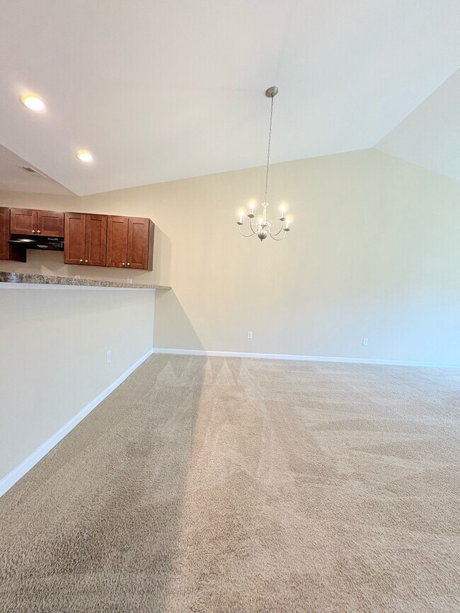 Building Photo - 9 Jackmia Way