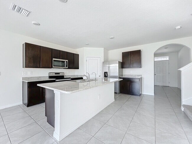 Building Photo - 12744 Lateral Root Dr