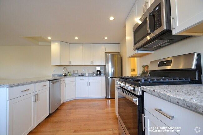 Building Photo - 29 Fayette St