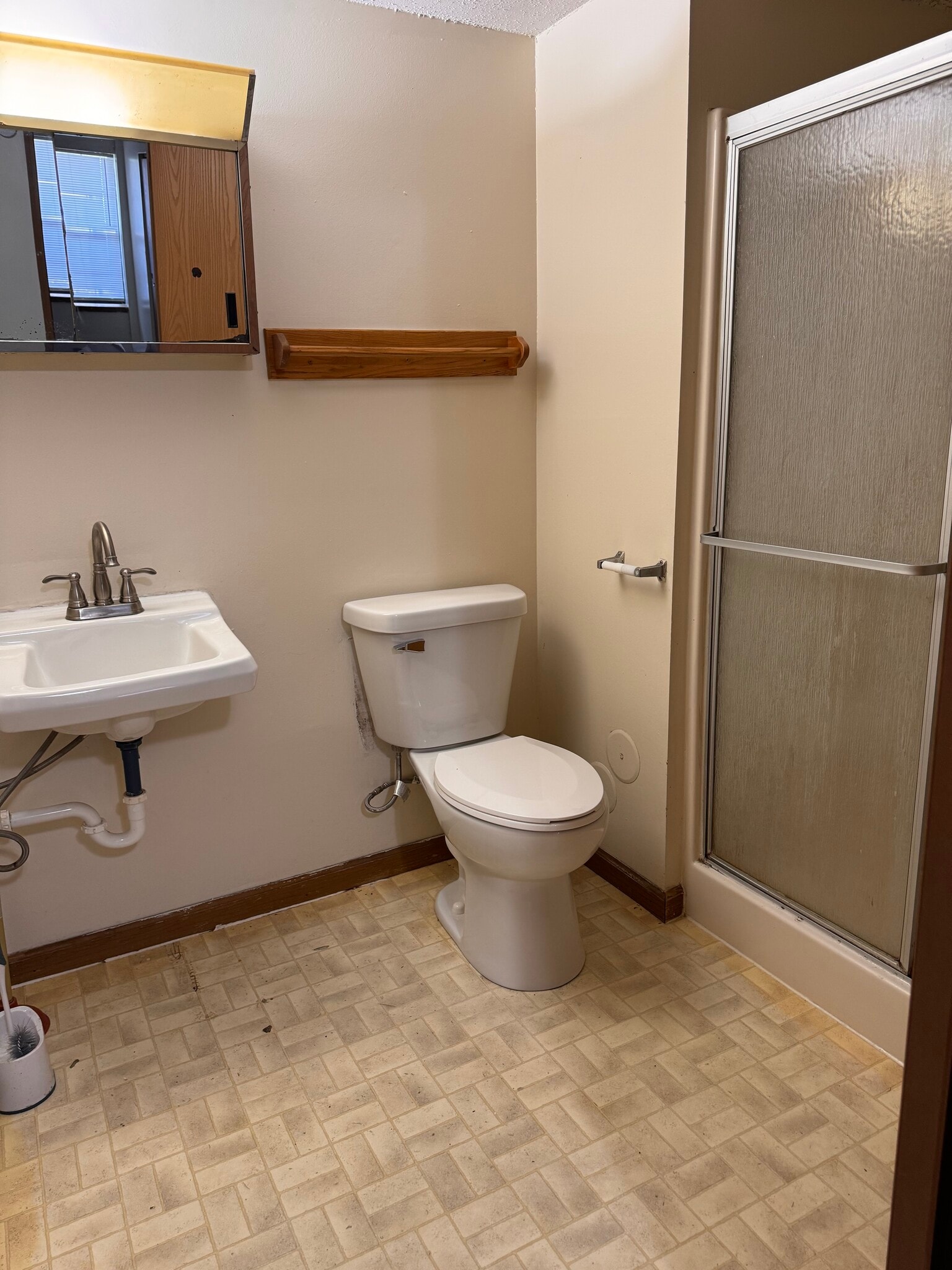 Building Photo - 700 N Adelaide St