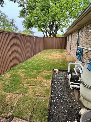 Building Photo - 7145 Crooked Oak Dr