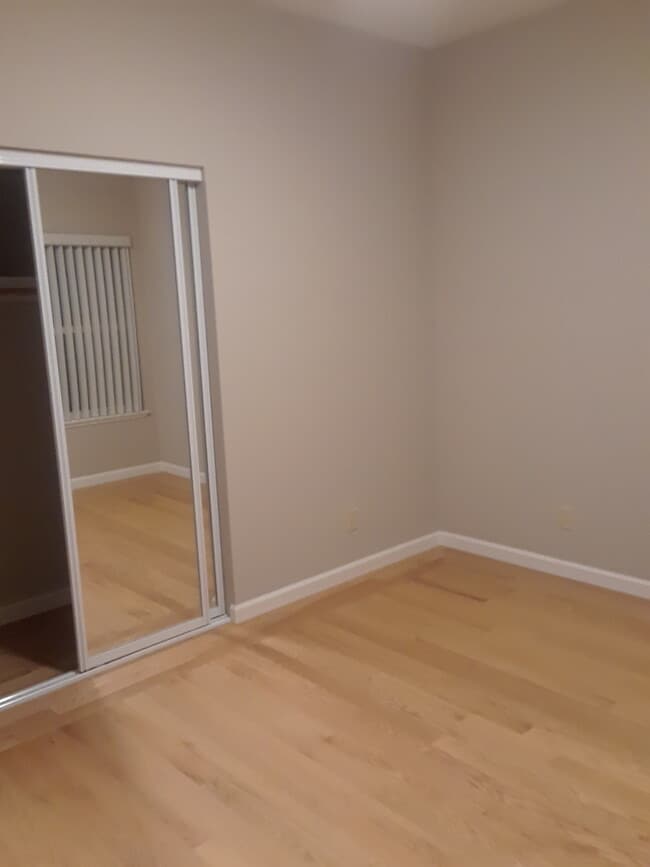 Building Photo - 473 34th Ave